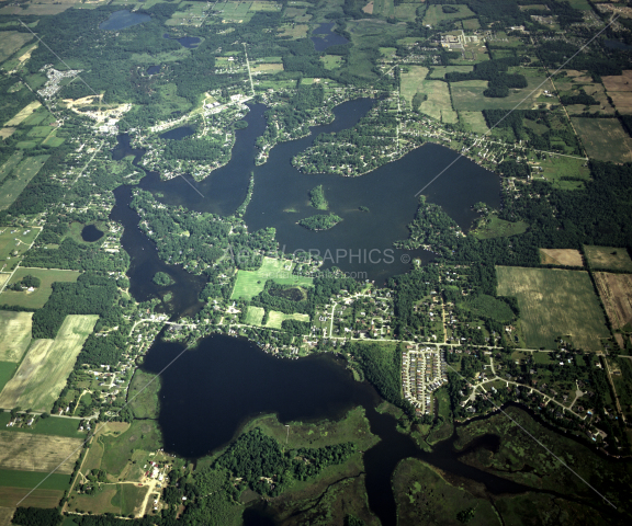 Lobdell Lake & Bennet Lake  in Genesee County, Michigan